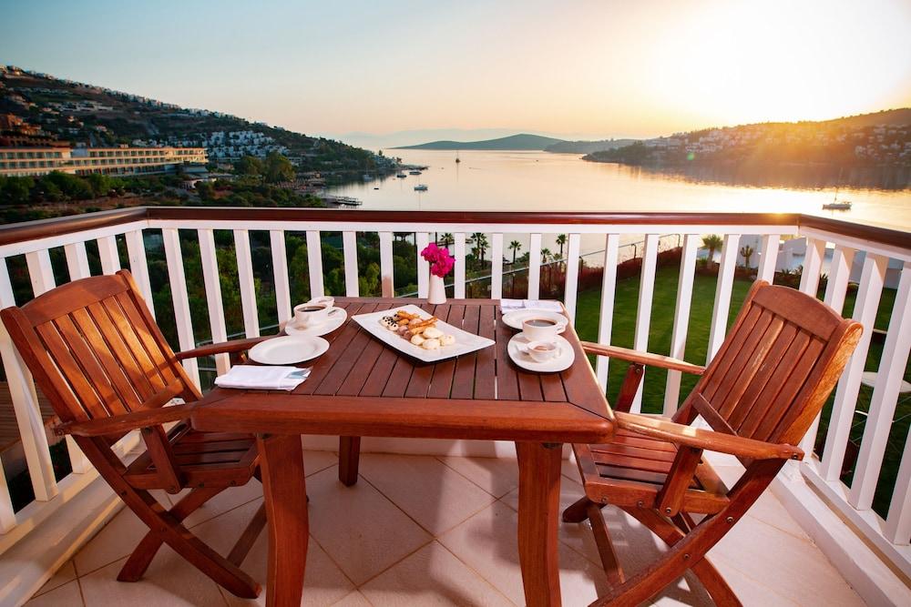 Baia Bodrum Hotel Gundogan  Exterior photo